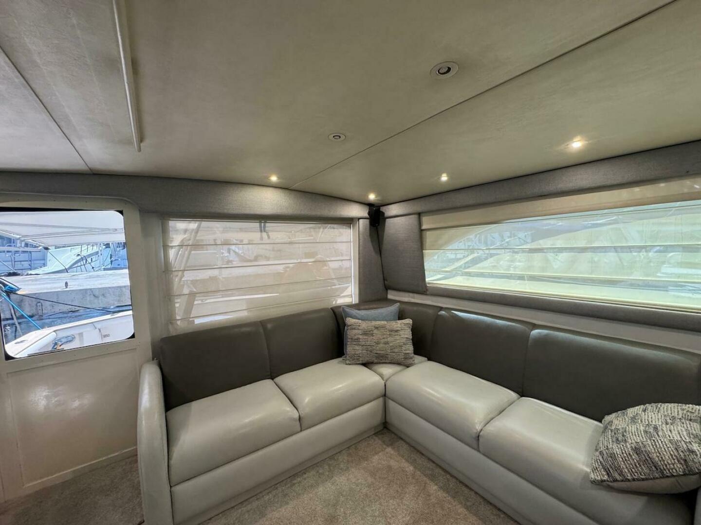 2000 Ocean Yachts 48 Convertible - Image 20