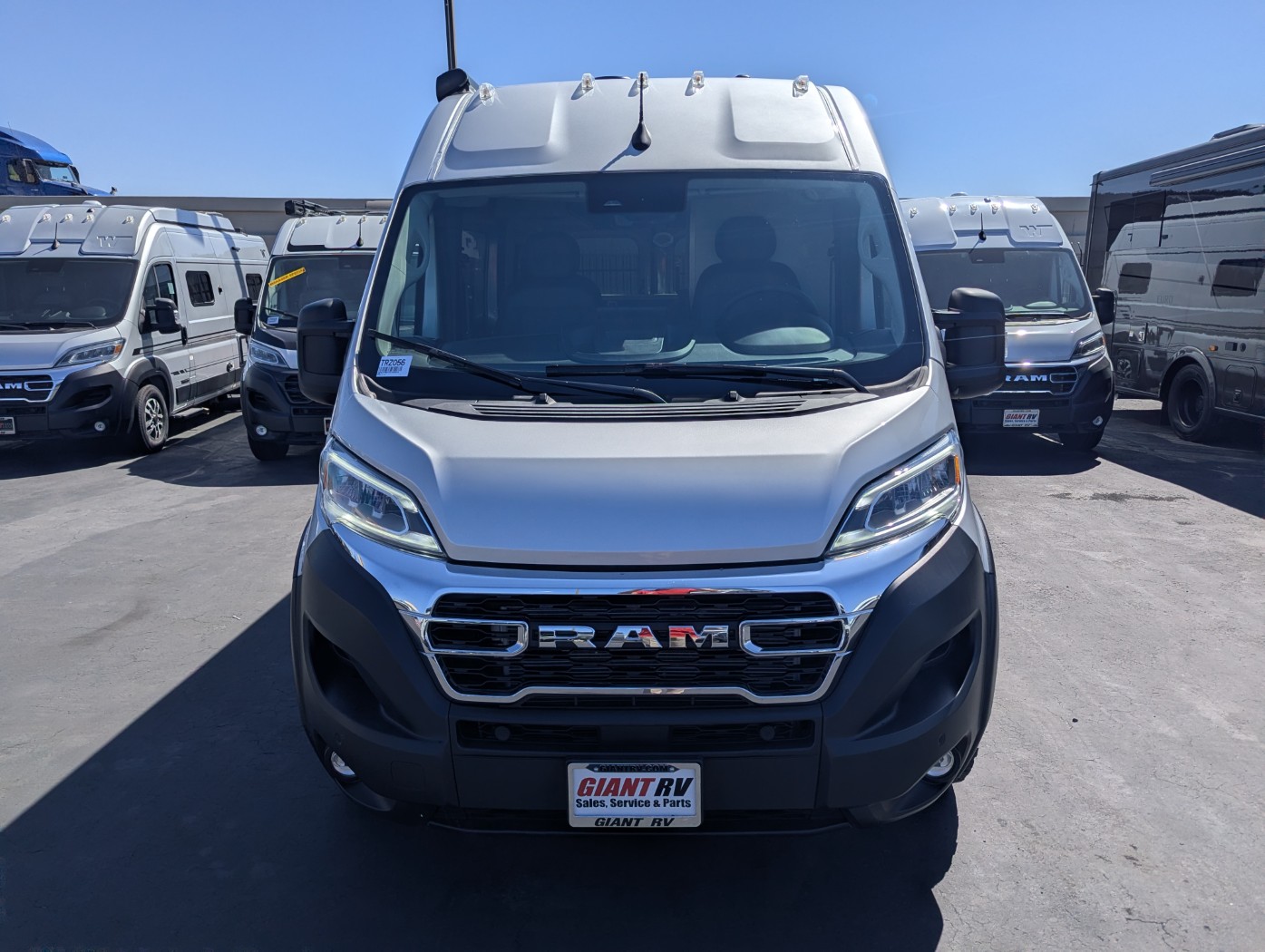 2027 Thor Motor Coach Rize 18Z - Image 3