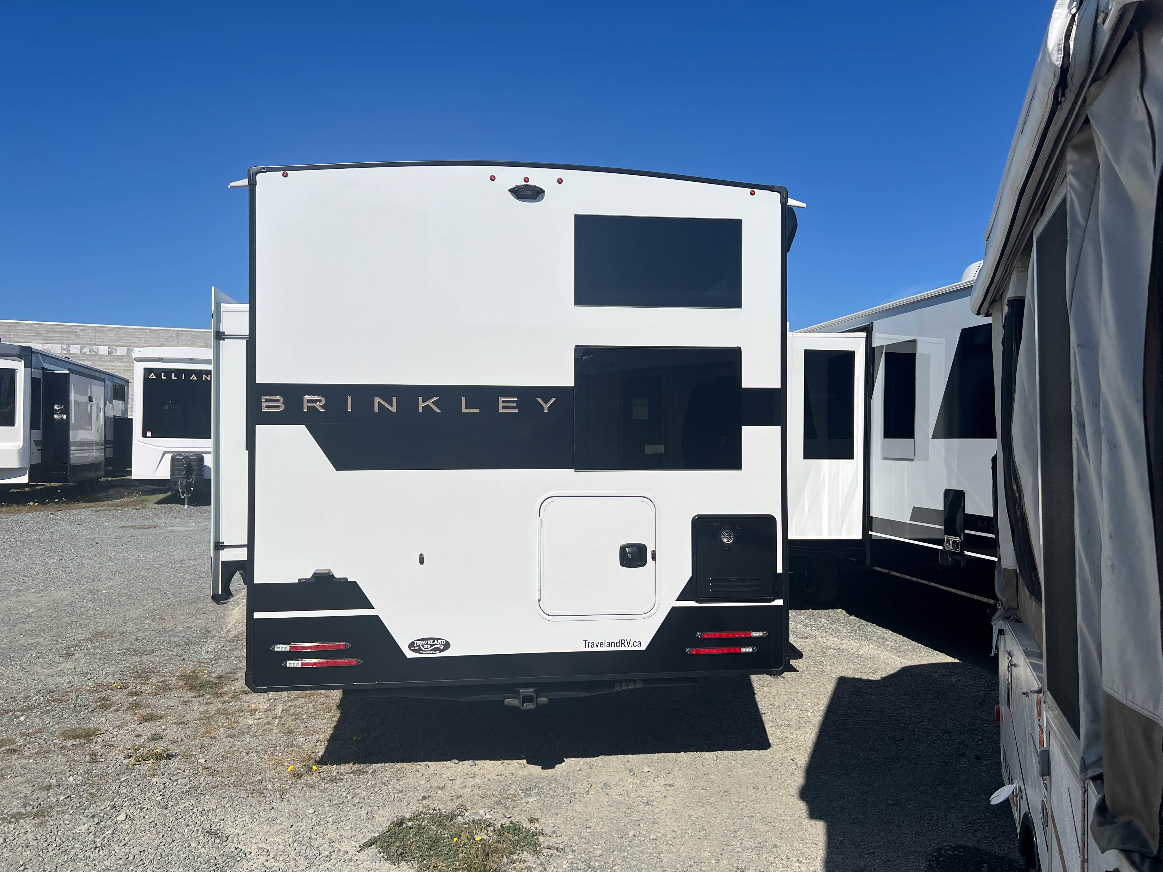 2027 Brinkley RV Model Ix 24x - Image 7