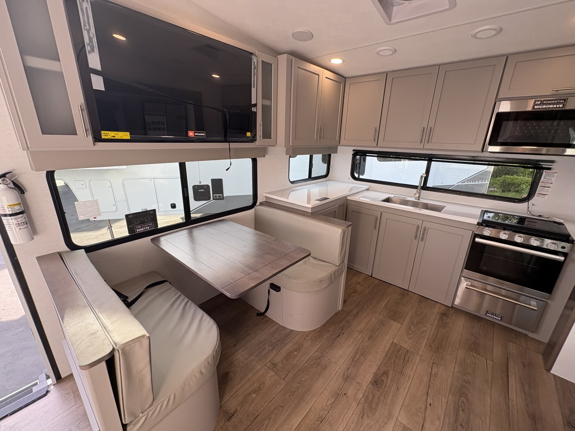 2026 Alliance RV Avenue 23ML - Image 18