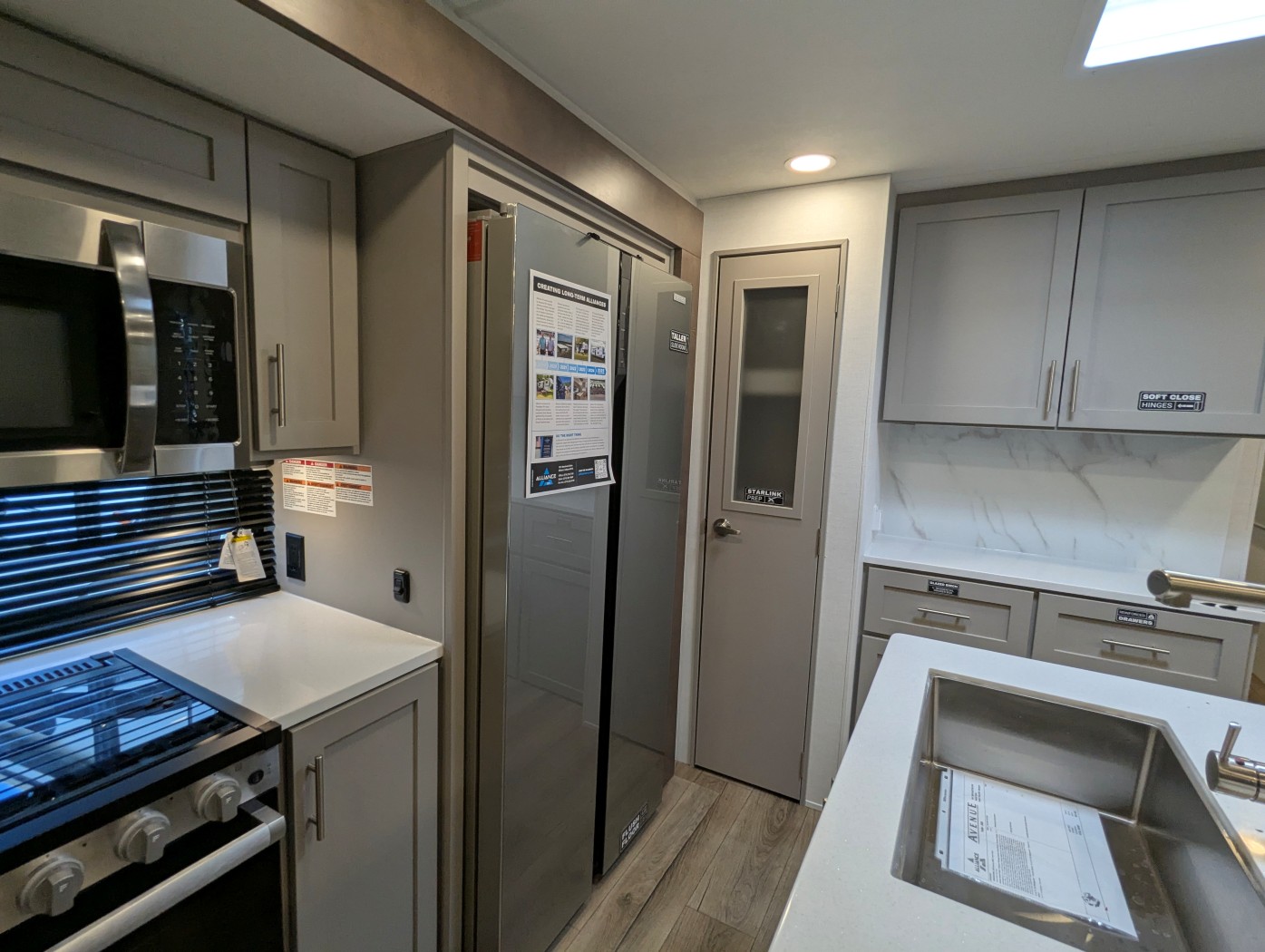 2026 Alliance RV Avenue 298RL - Image 31