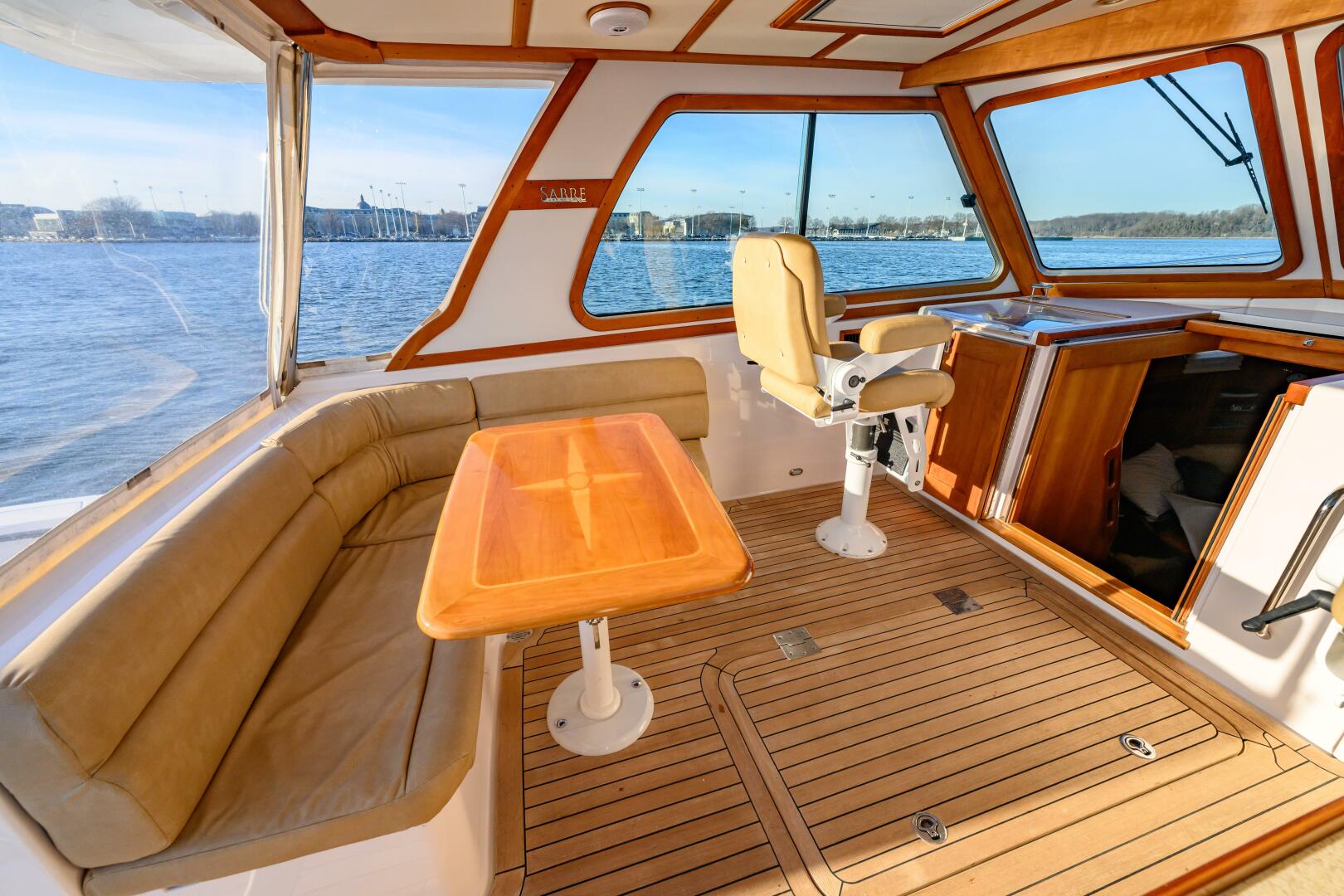 2009 Sabre 42 Hard Top Express - Image 10