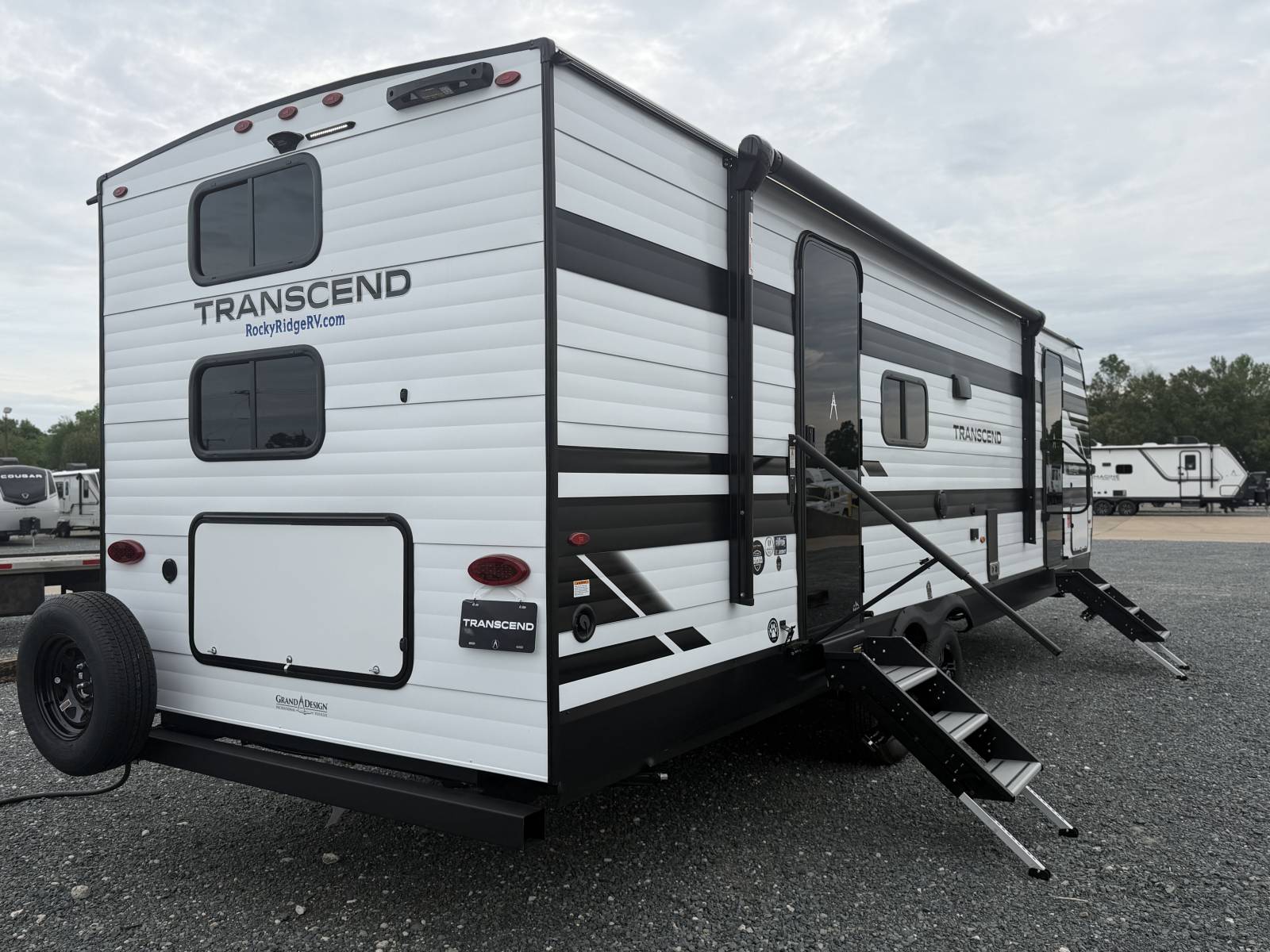 2026 Grand Design Transcend 265BHT - Image 8