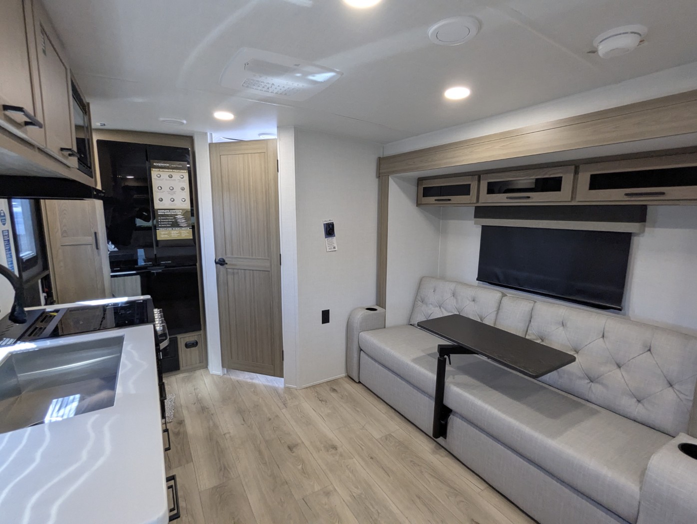 2027 Forest River Rockwood Mini Lite 2109S - Image 19