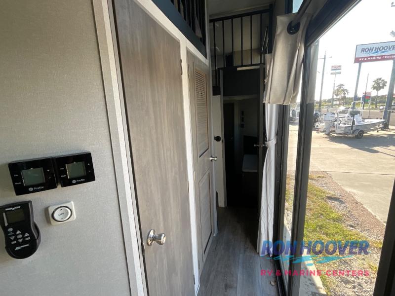 2026 COACHMEN 43CONDO - Image 18