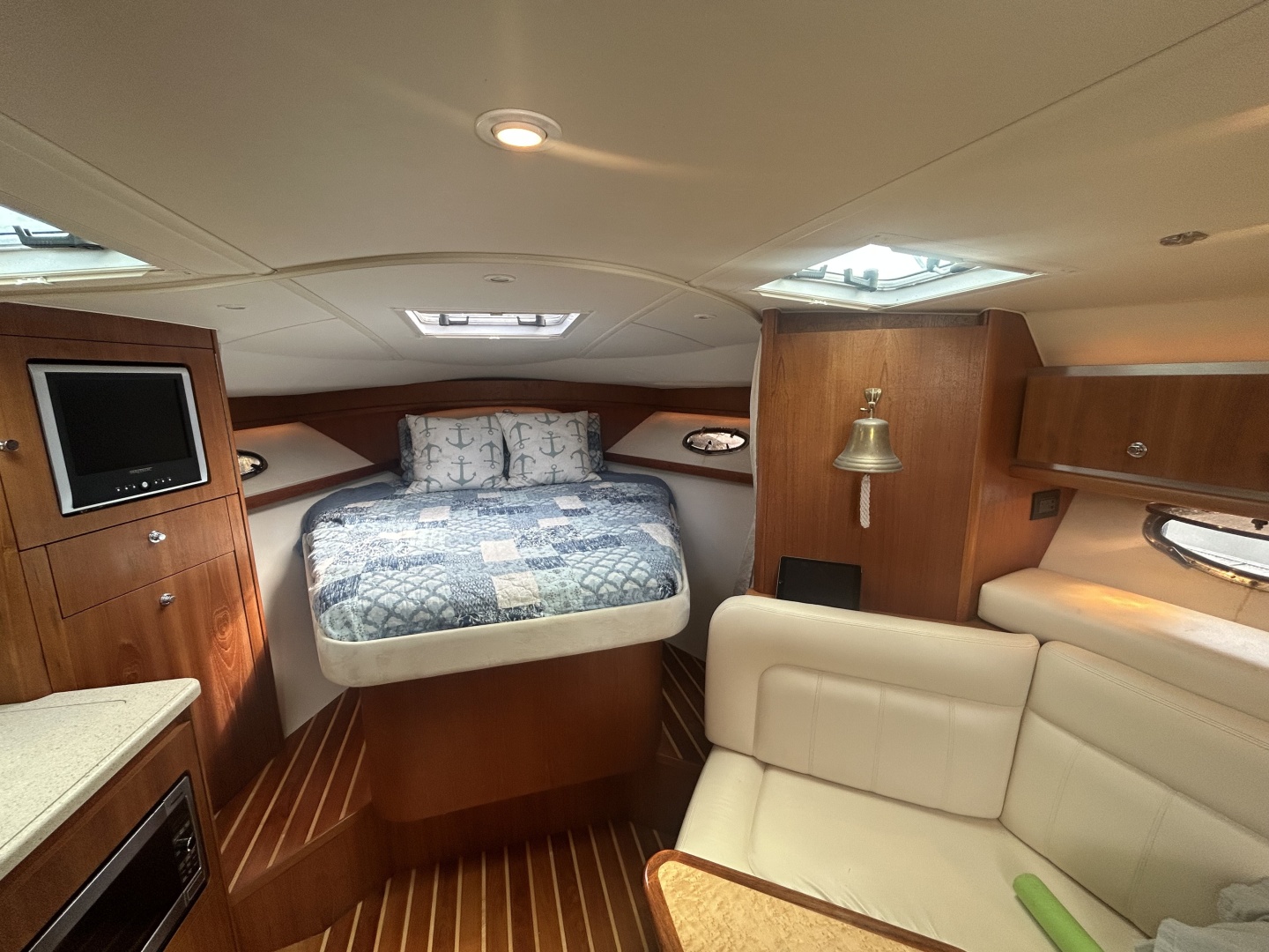 2007 Tiara Yachts 3200 Open - Image 16