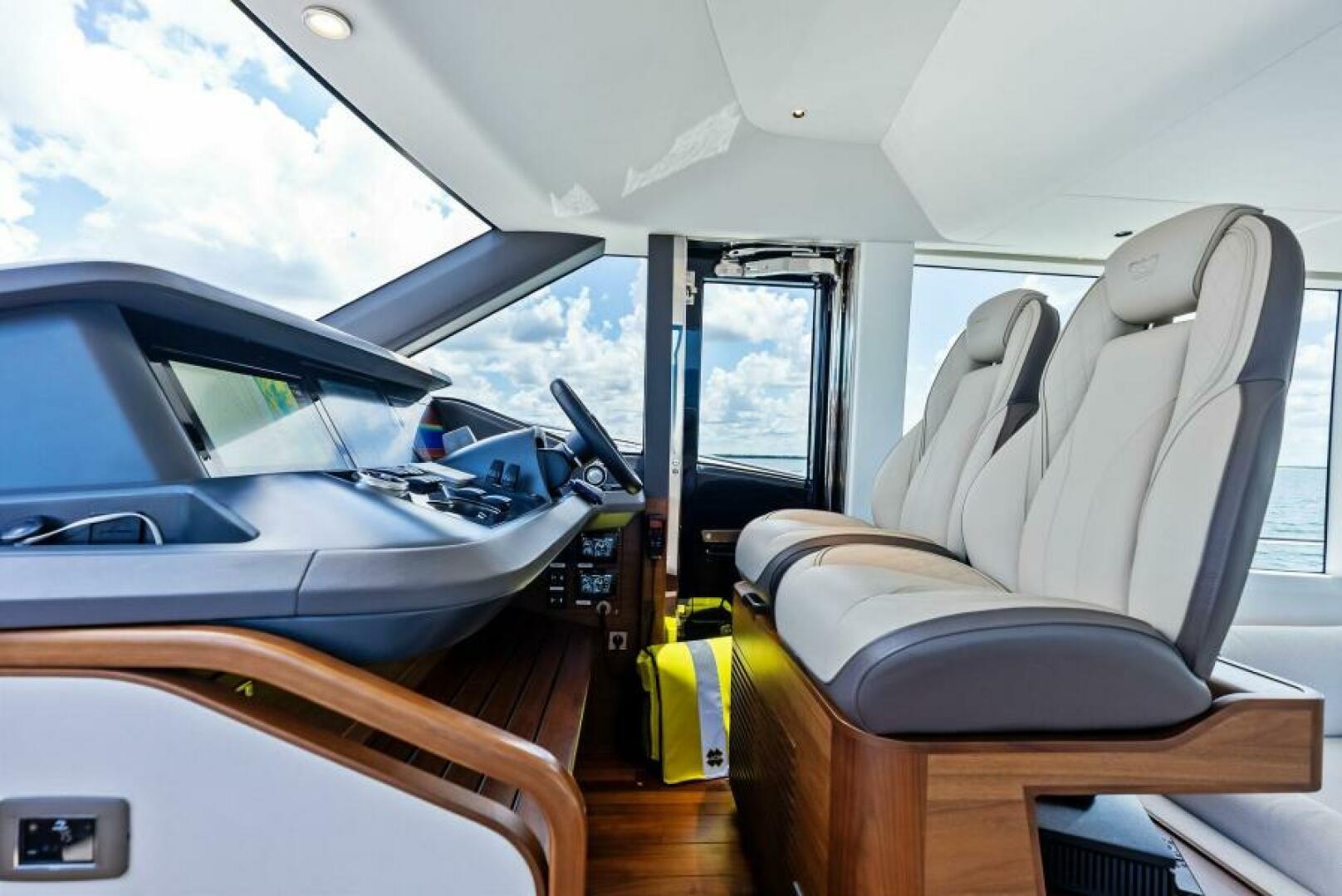 2024 Princess Y72 Motor Yacht - Image 19