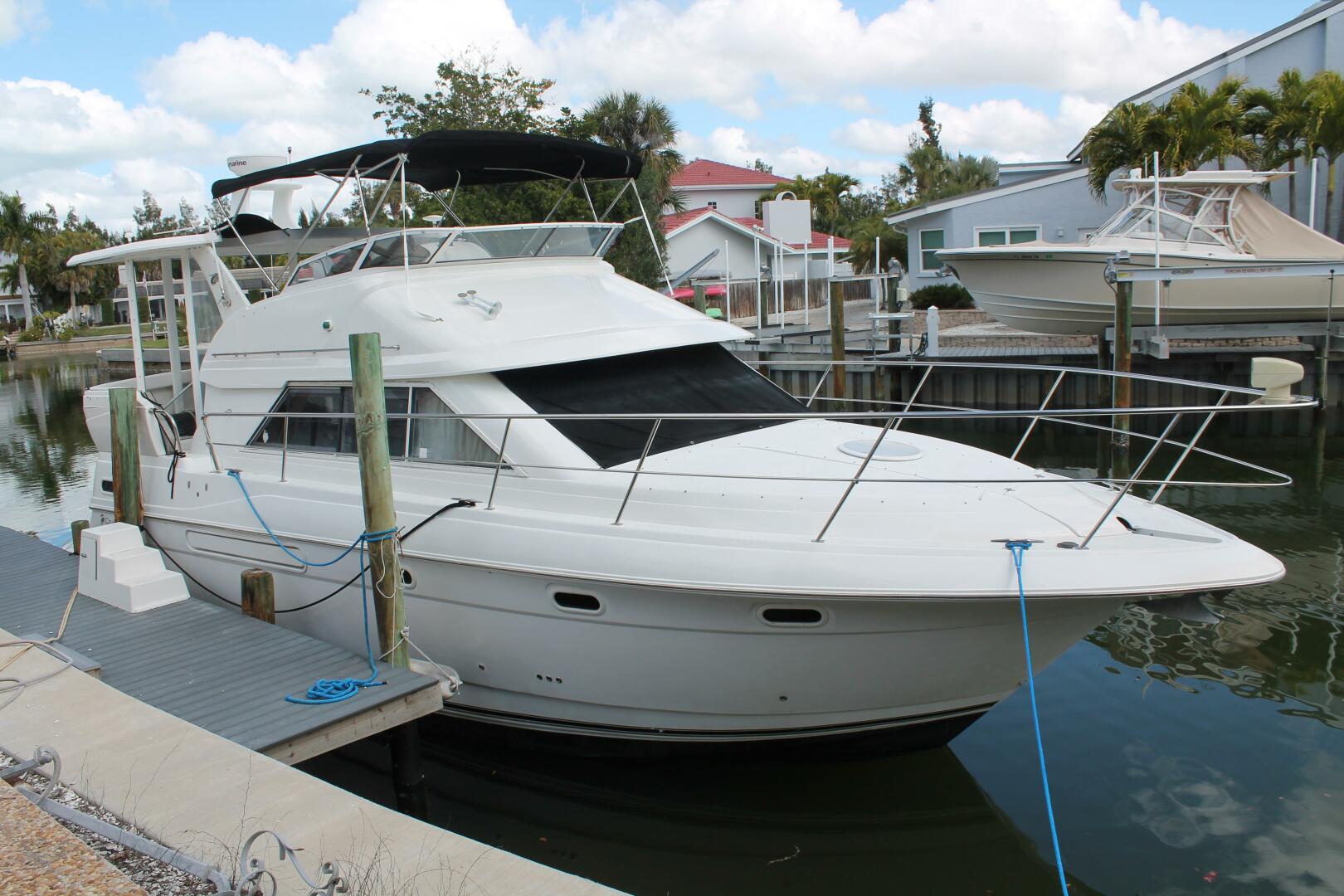 2004 Cruisers Yachts - Image 1