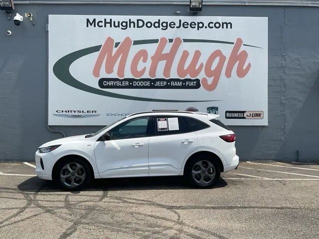 2023 Ford Escape Utility 4D ST Line 2WD - Image 8