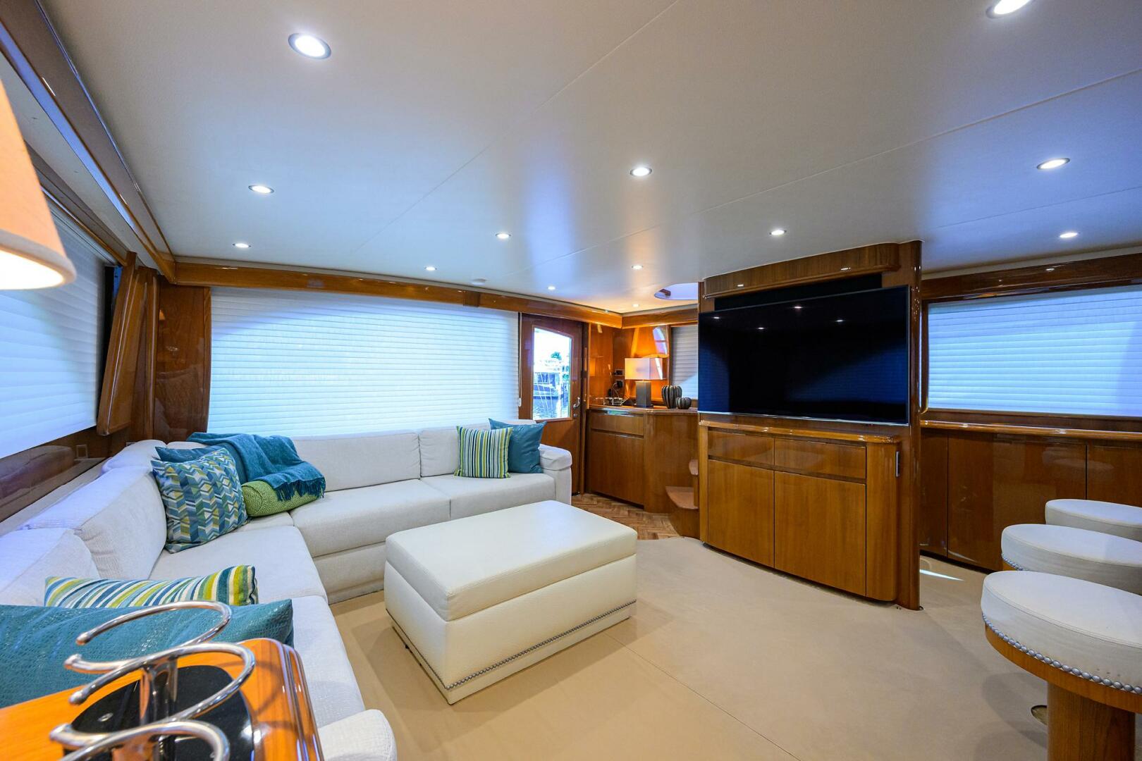 2014 Viking 76 Enclosed Bridge - Image 9
