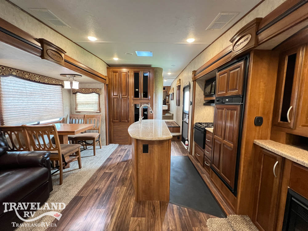 2015 Prime Time Crusader 295RST - Image 4