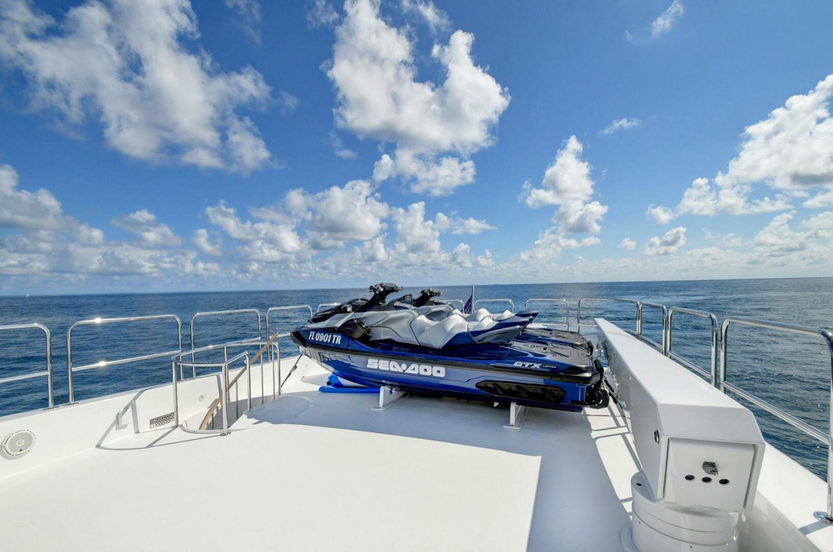 2005 Hatteras - Image 50