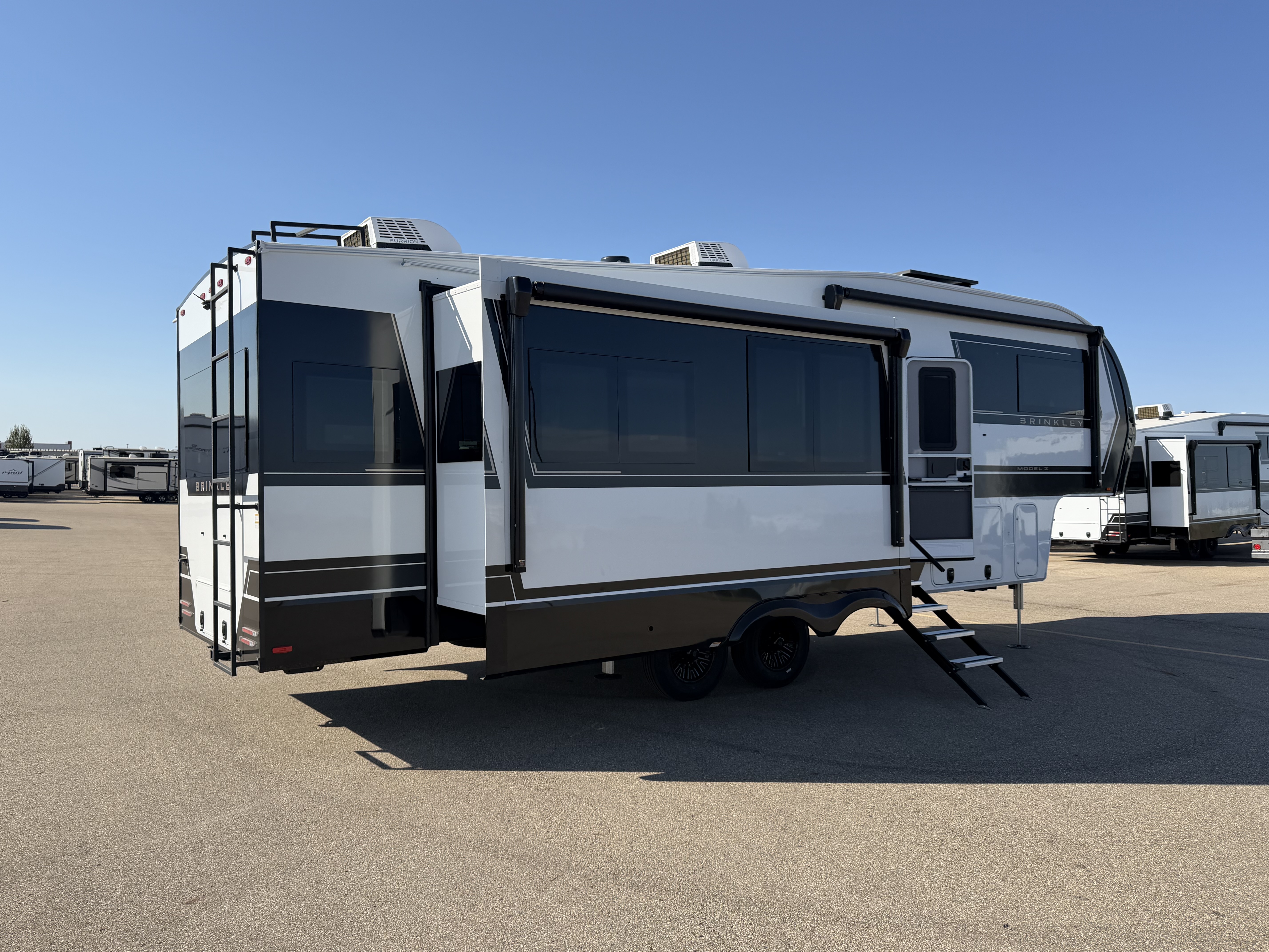 2027 Brinkley RV Model Z 2900 - Image 11