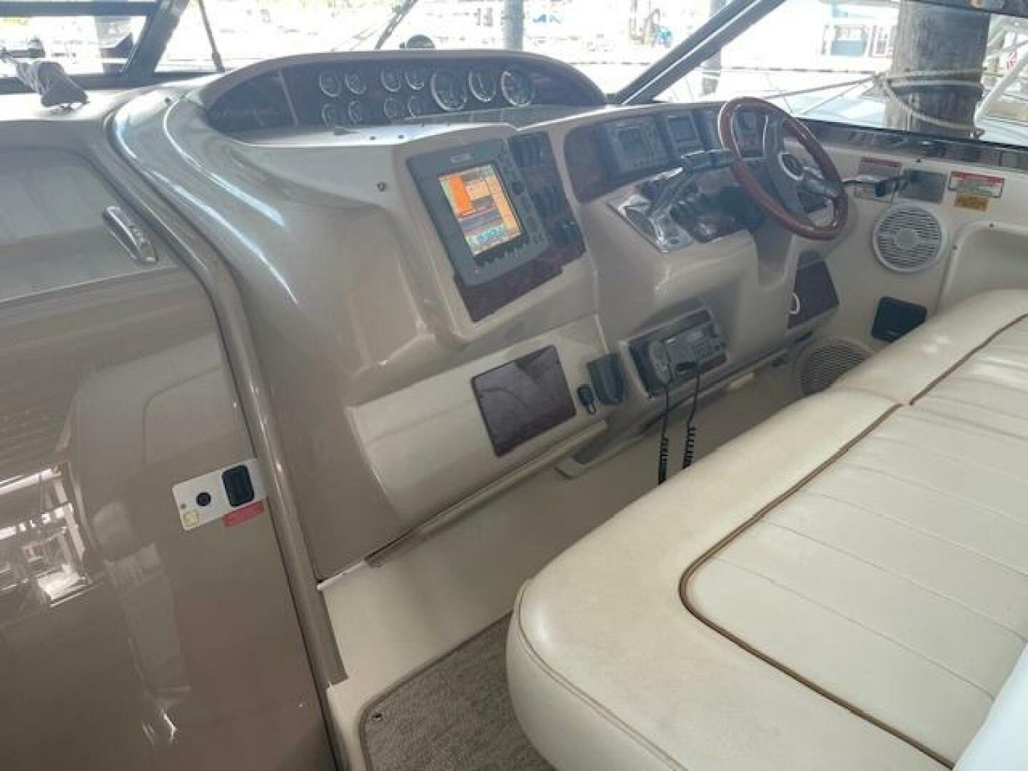 1998 Sea Ray 370 Sundancer - Image 22