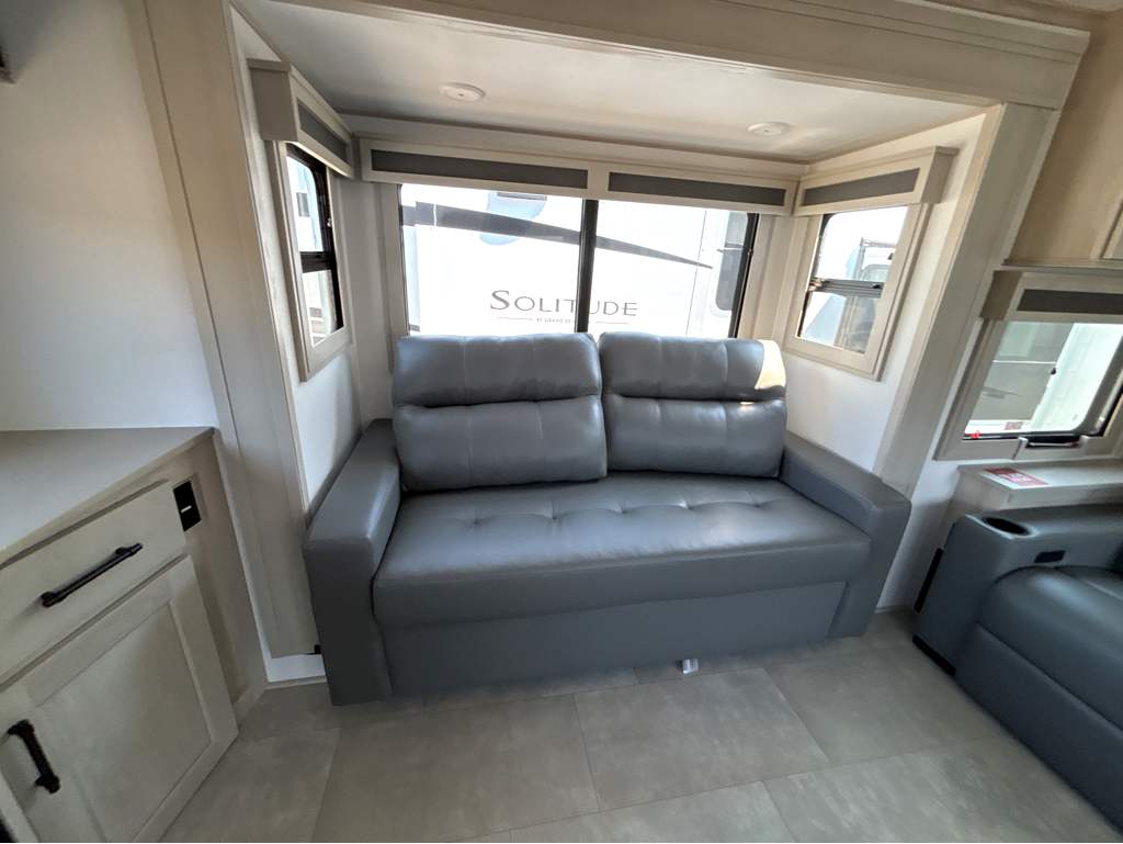 2026 GRAND DESIGN SOLITUDE 376RD - Image 21