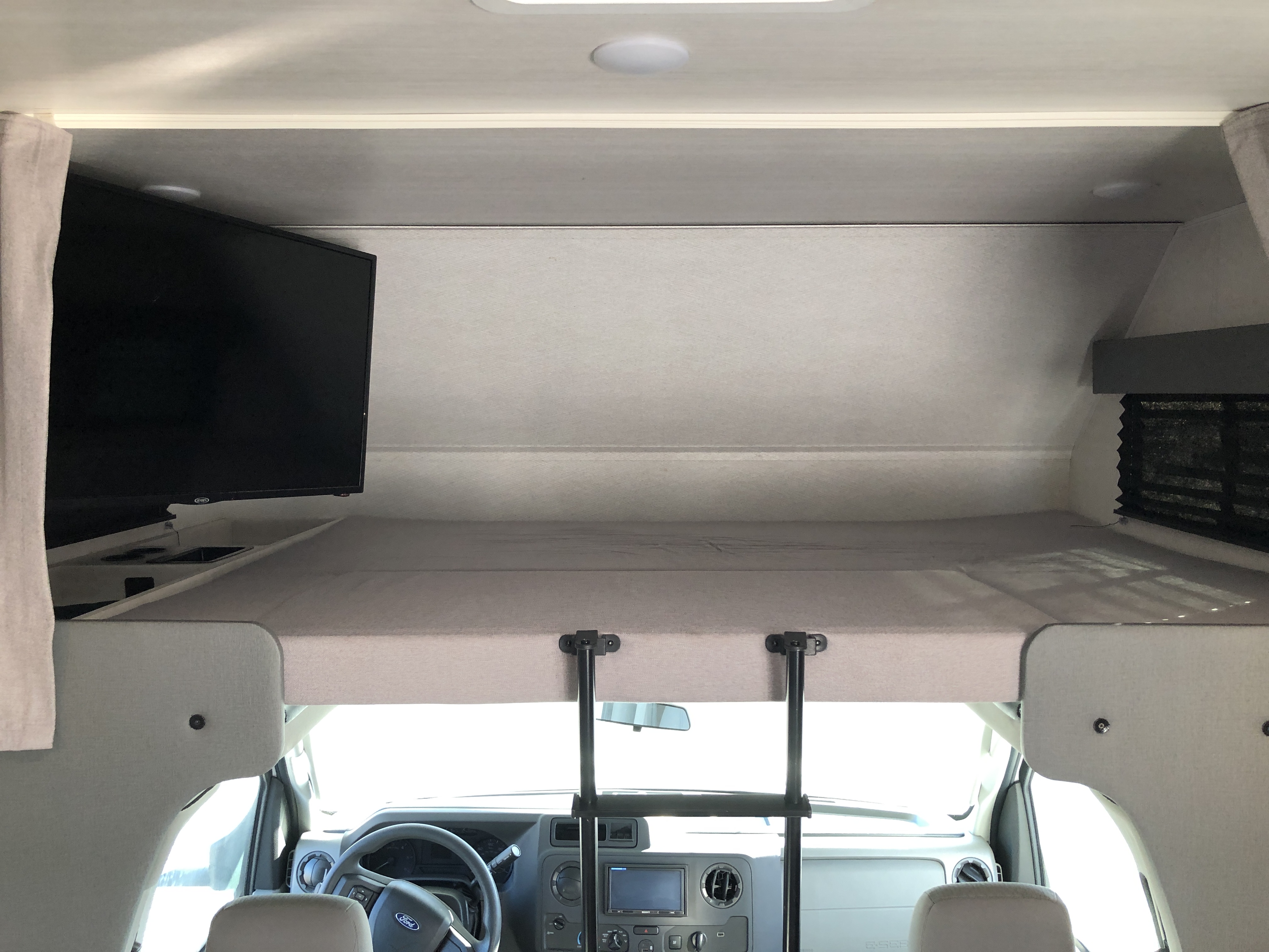 2023 East to West Entrada 3100FB - Image 13