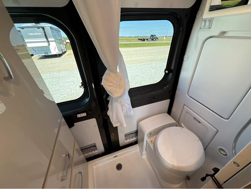 2026 THOR MOTOR COACH RIZE 18M - Image 15