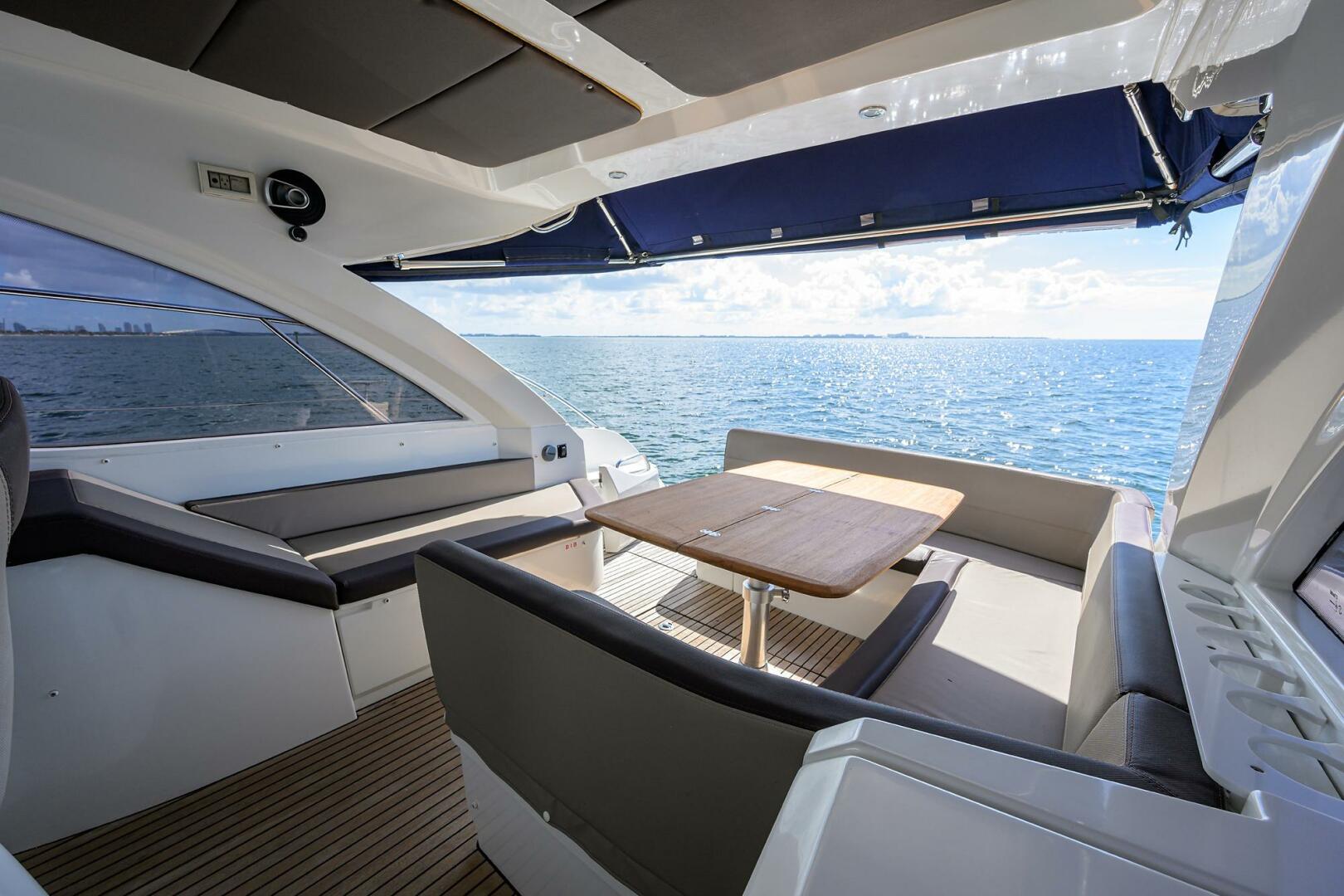 2003 Jupiter 31 Cuddy - Image 212
