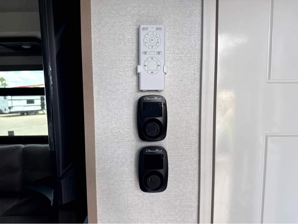 2027 JAYCO PINNACLE 38FBRK - Image 7