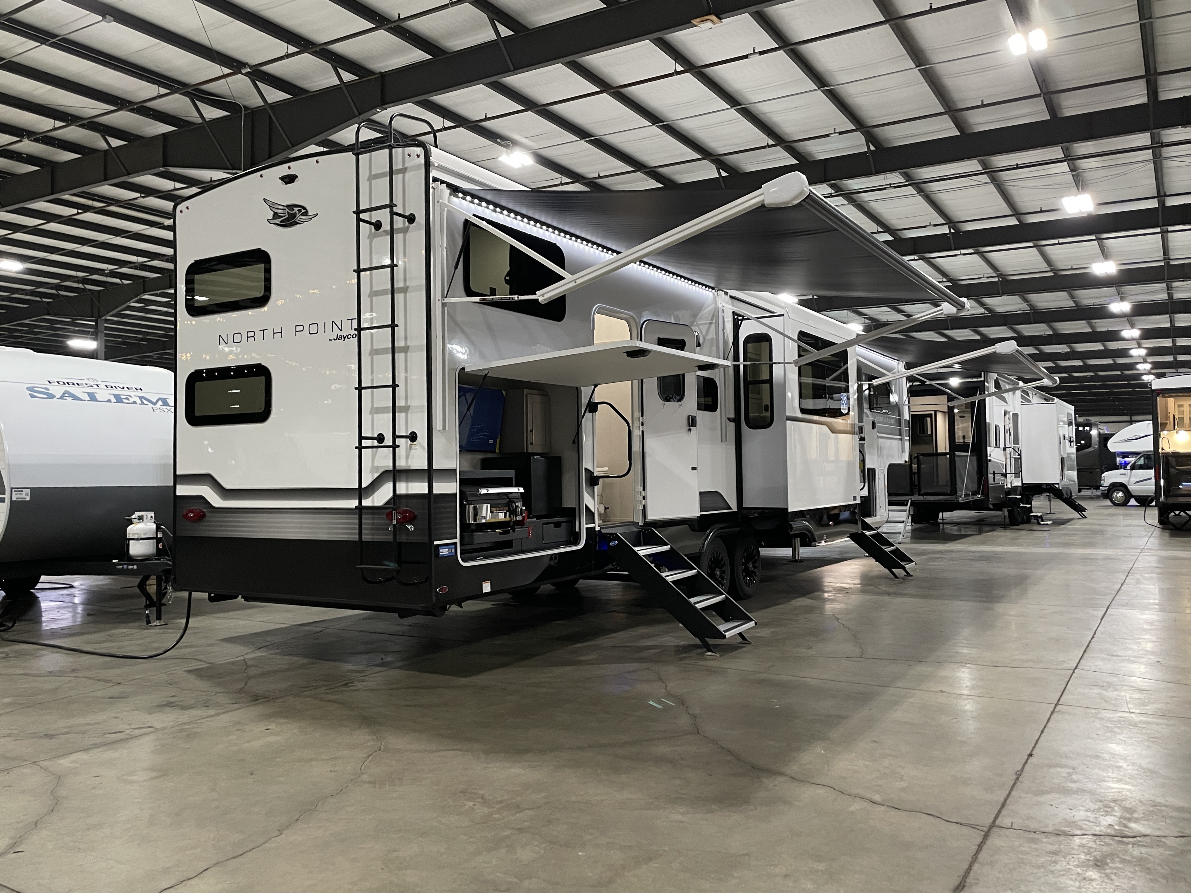 2027 Jayco North Point 391TBBH - Image 4