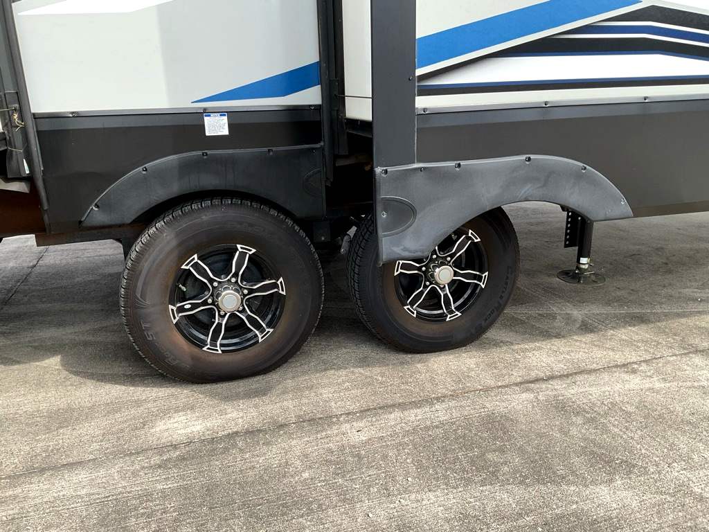 2022 FOREST RIVER ARTICWOLF M-3880 SUITE - Image 37