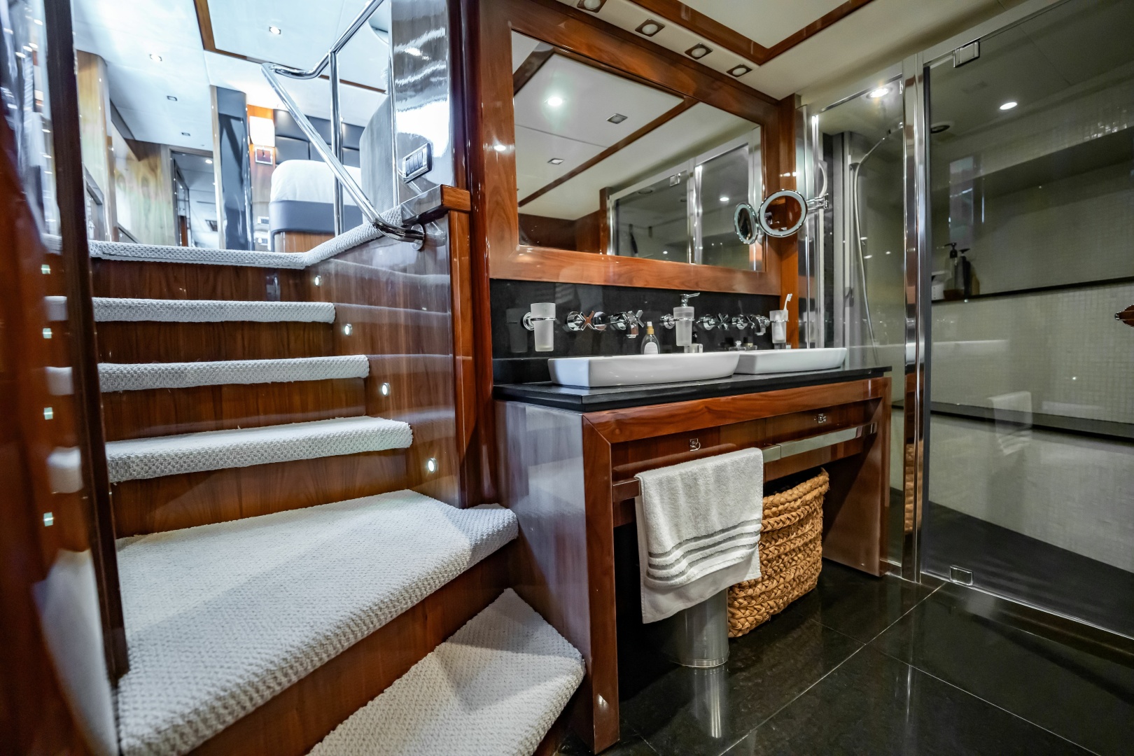 2010 Sunseeker 34 Metre Yacht - Image 67