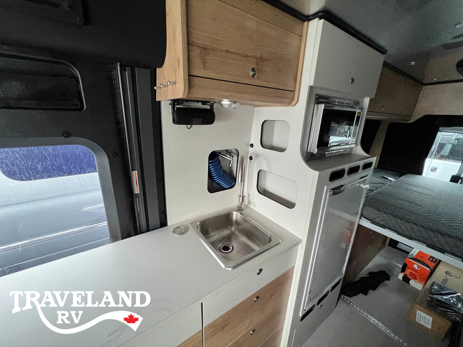 2025 Airstream Rangeline Base - Image 9