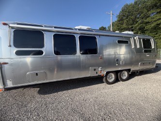 2026 AIRSTREAM INTERNATIONAL 30RBT - Image 4