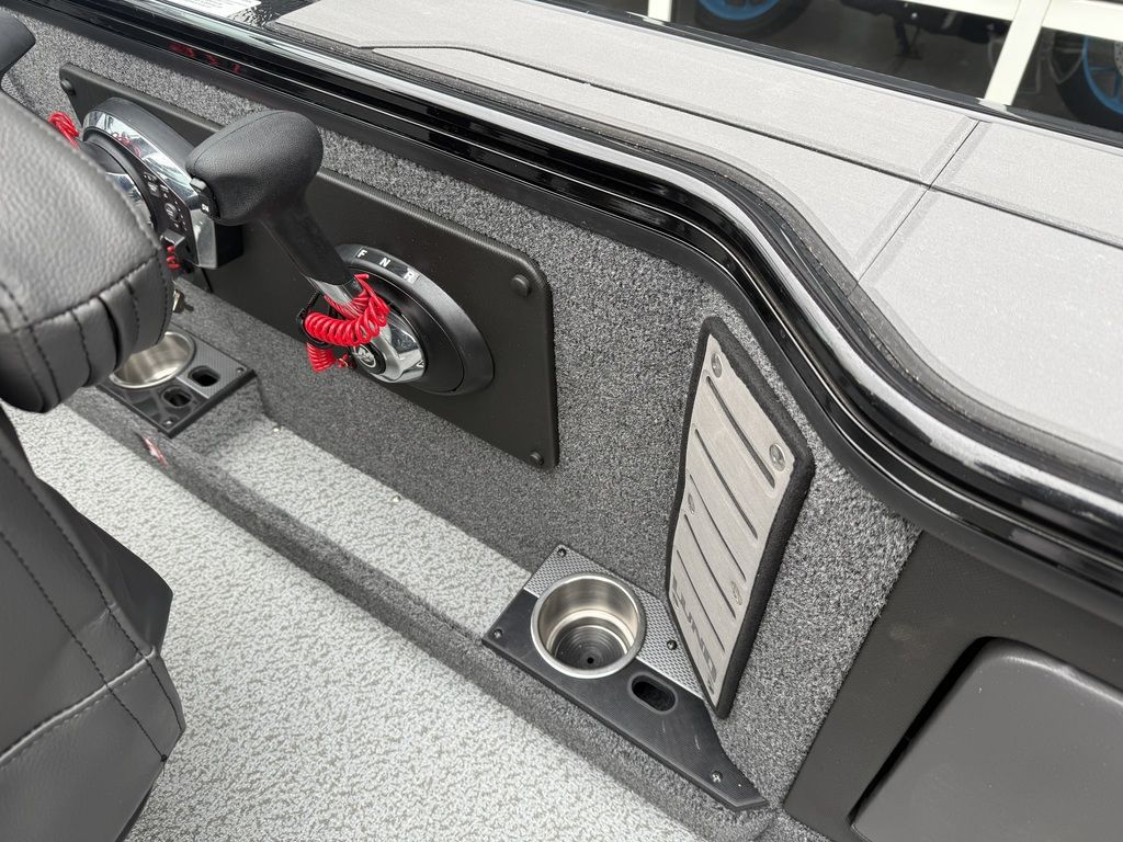 2026 Lund 2075 Pro-V Sport - Image 22