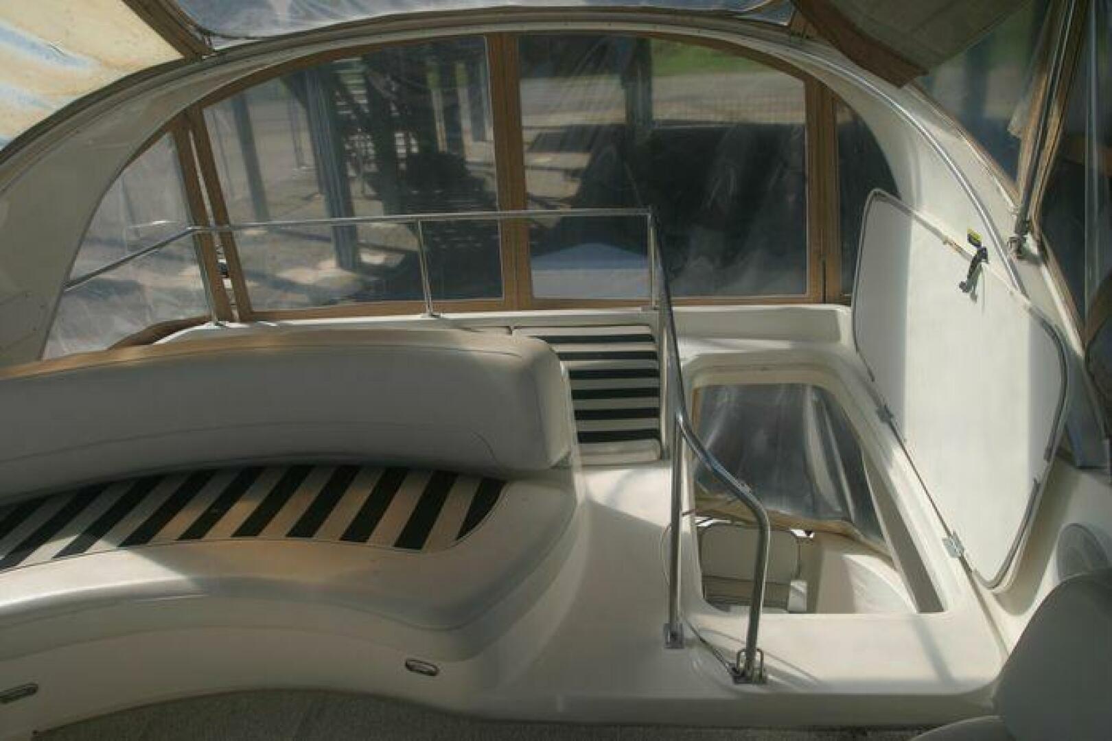 2005 Meridian 411 Sedan - Image 6
