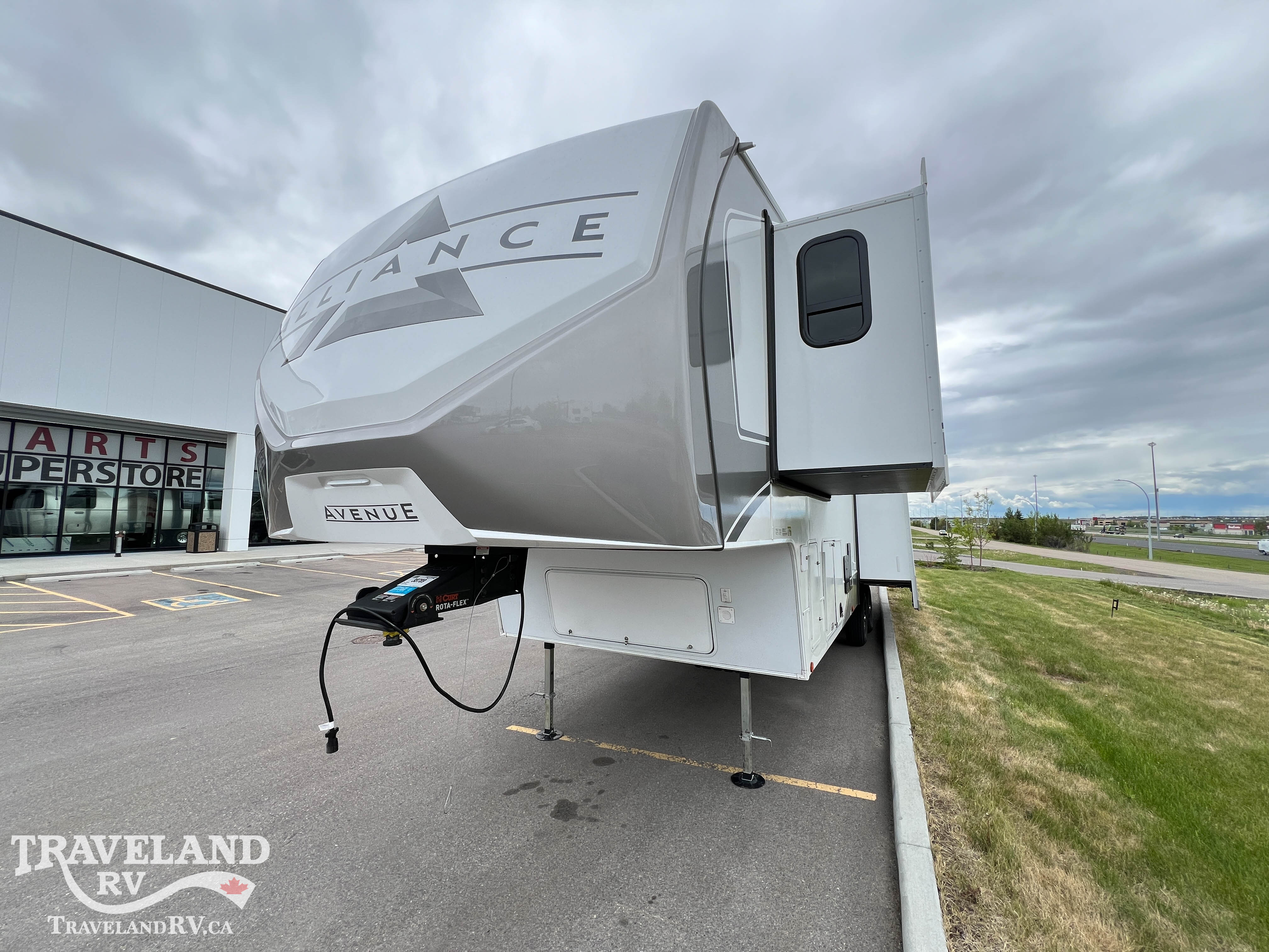 2026 Alliance RV Avenue 32RLS - Image 5