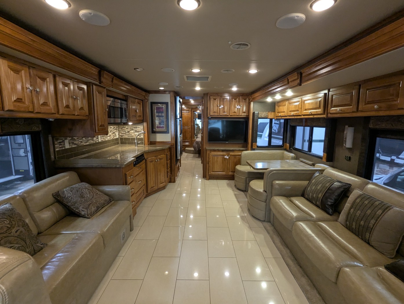 2016 Tiffin Allegro Red 38 QBA - Image 9