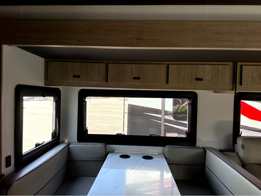 2027 GRAND DESIGN LINEAGE SERIES F 31ZW - Image 20
