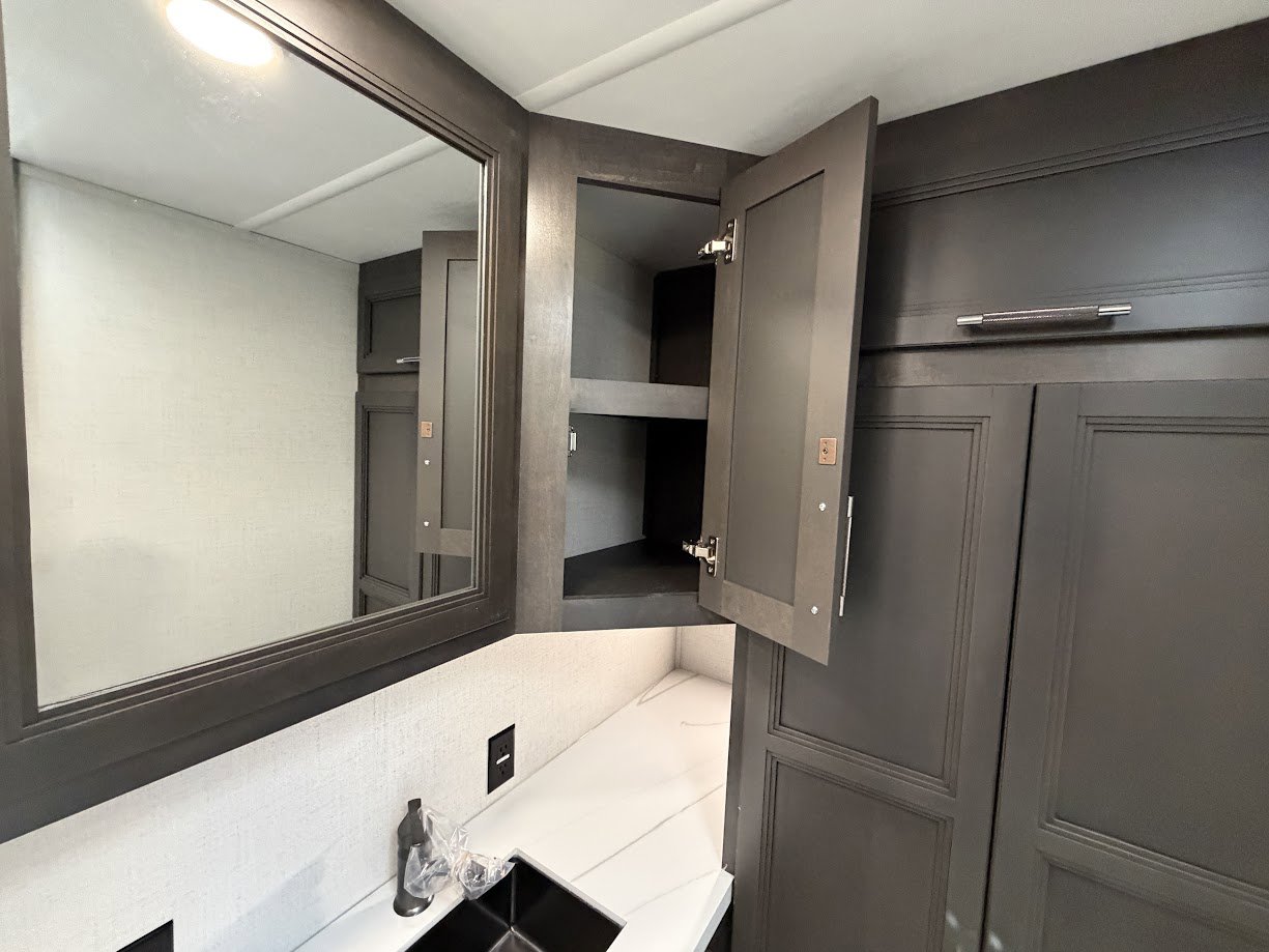 2026 Keystone ALPINE 3710FL - Image 78