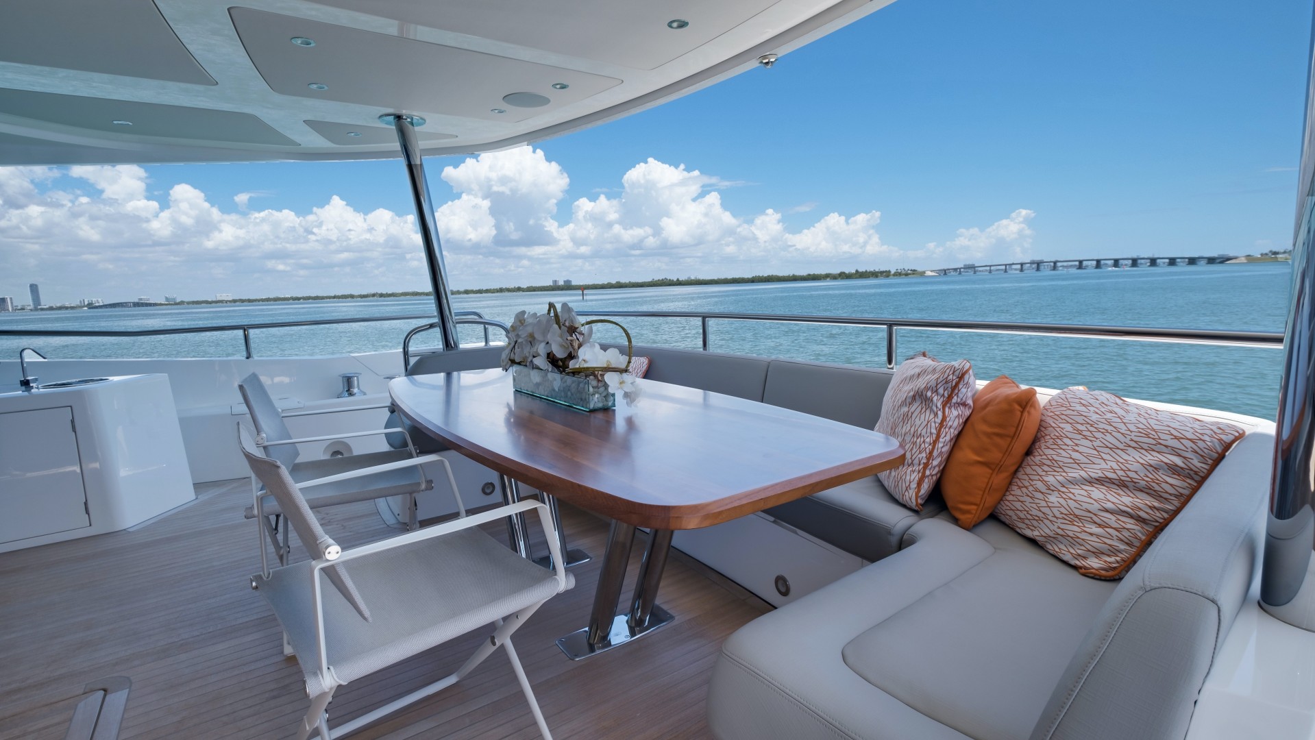 2018 Sunseeker 86 Yacht - Image 17