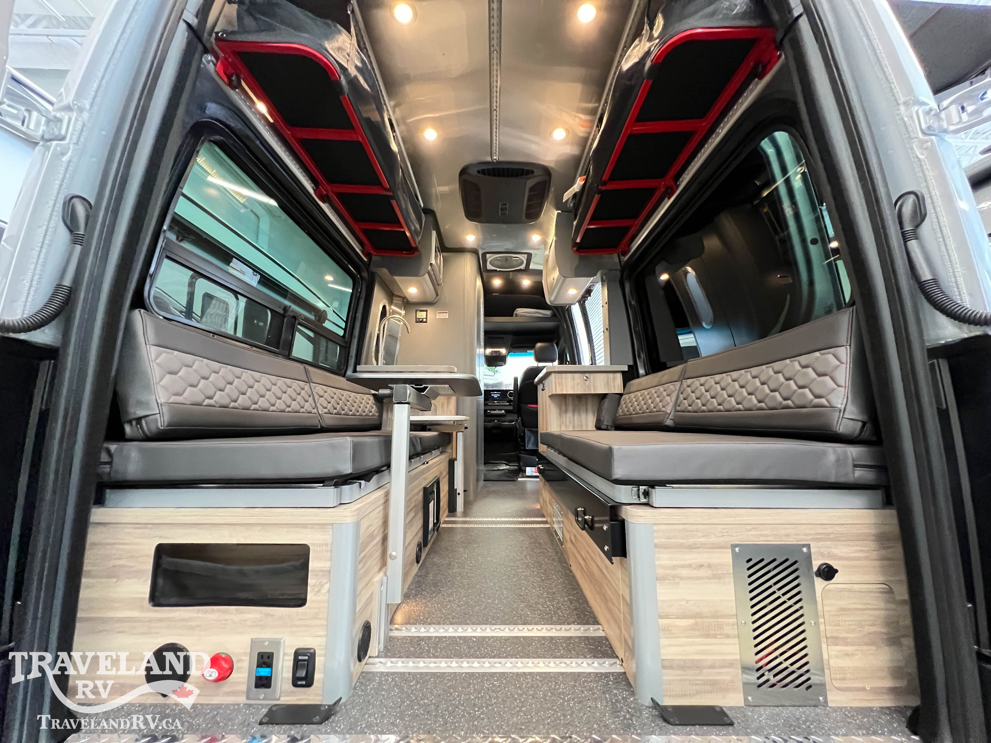 2025 Airstream Interstate 19 X - Image 4
