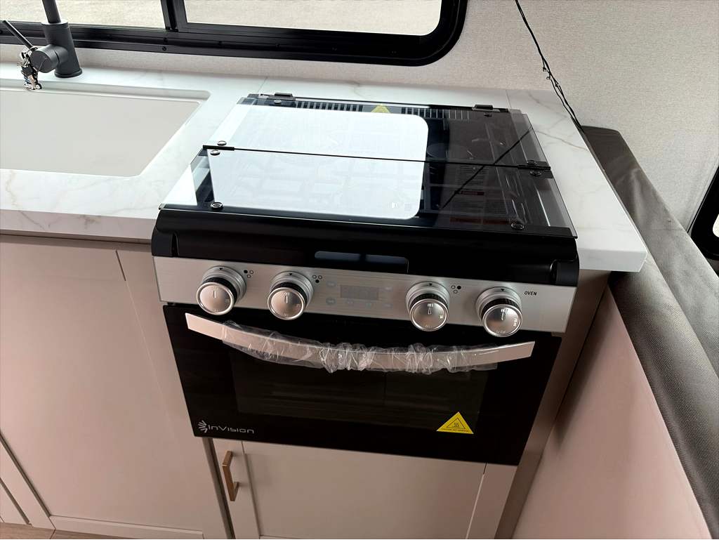 2027 Jayco Jay Flight SLX 210QB - Image 12