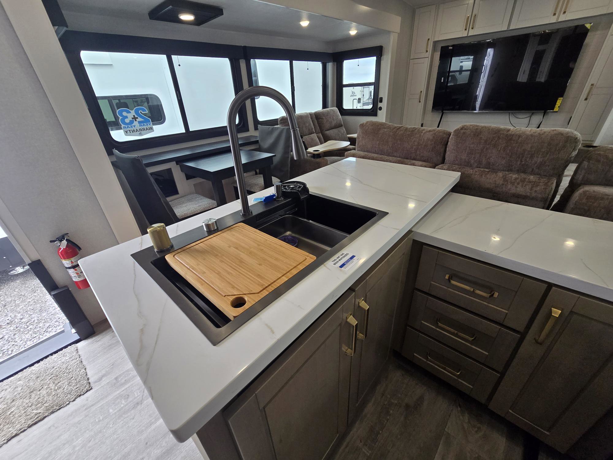 2026 JAYCO EAGLE 335LSTS - Image 15