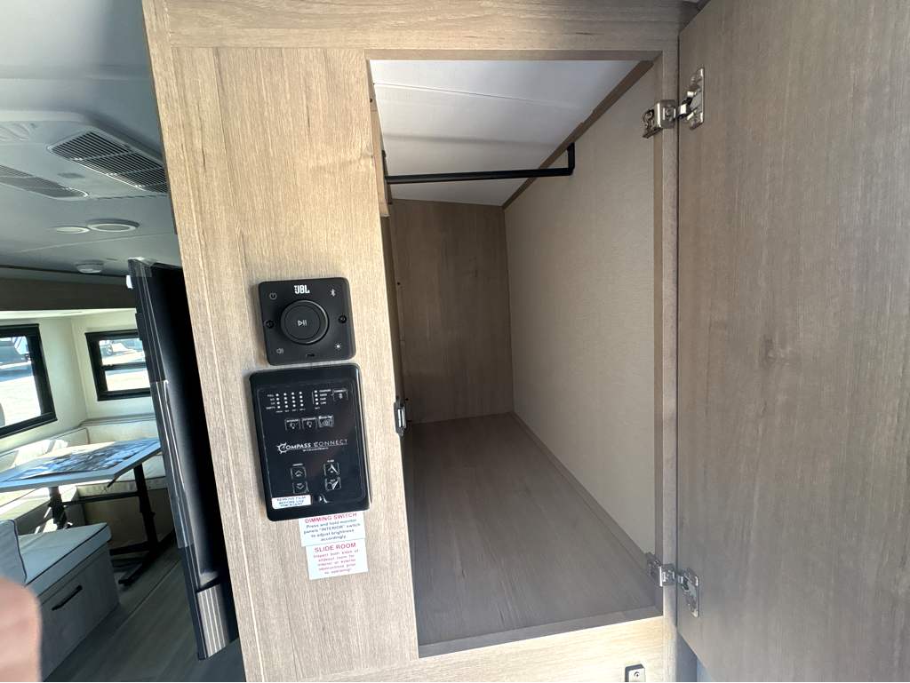 2026 GRAND DESIGN IMAGINE 2800BH - Image 16