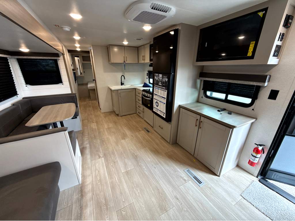 2027 JAYCO JAY FLIGHT 330TBS - Image 9