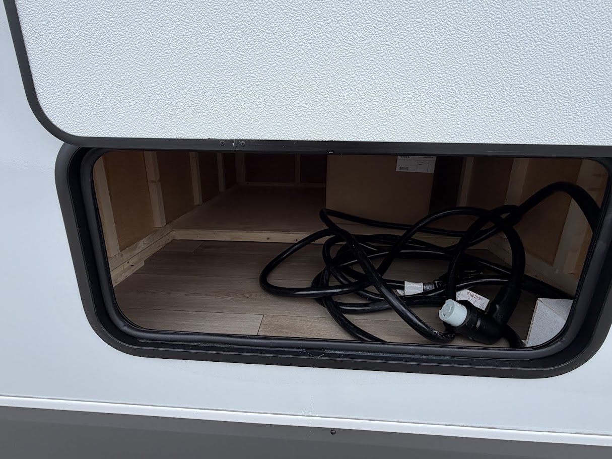 2027 JAYCO JAY FLIGHT 325BHT - Image 6