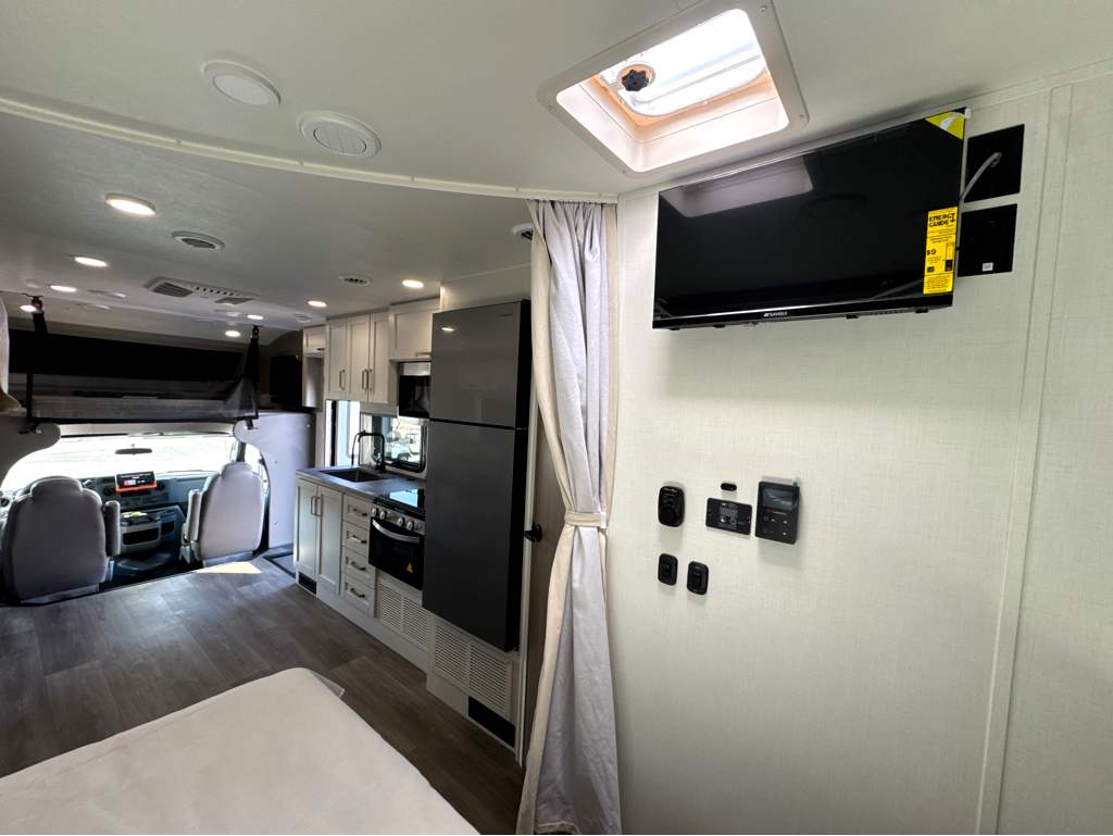 2027 ENTEGRA COACH ODYSSEY 24B - Image 15