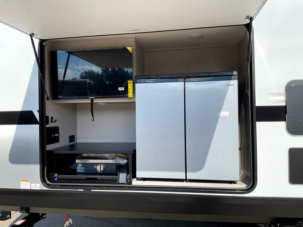 2027 JAYCO Jay Feather 33BH - Image 5