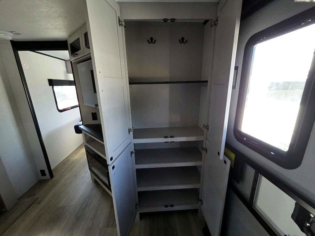 2026 JAYCO JAY FEATHER 29BHB - Image 16