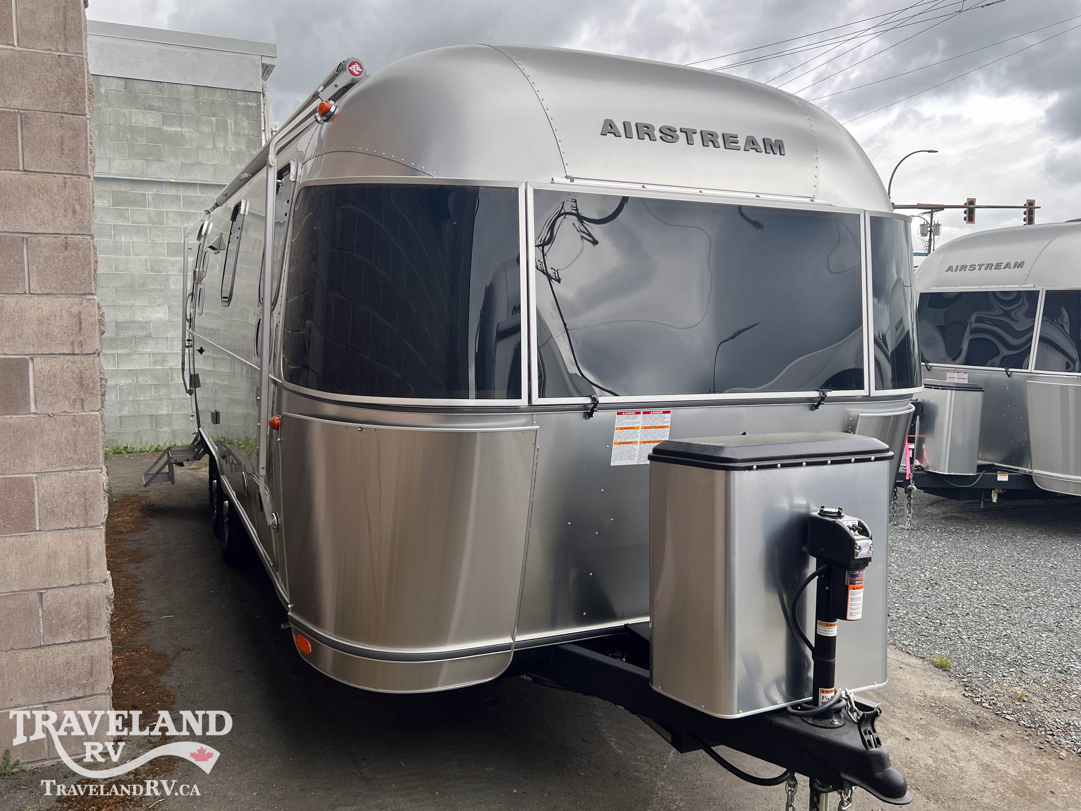 2026 Airstream Tradewind 25FBQ - Image 1