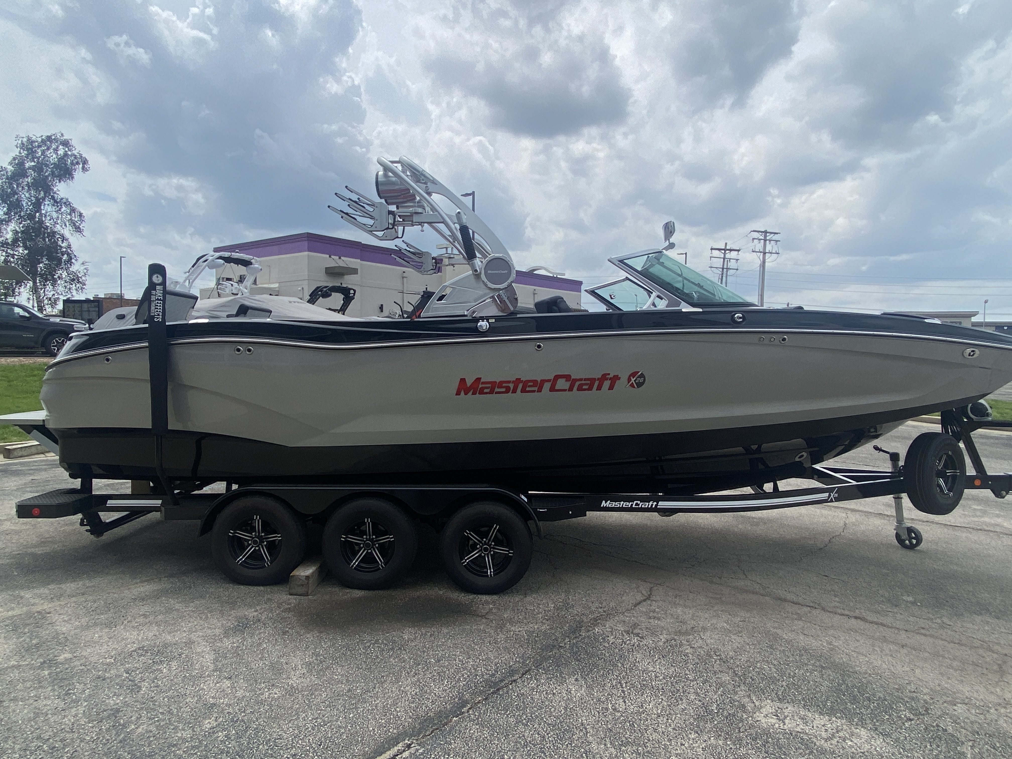 2021 MasterCraft X26 - Image 6