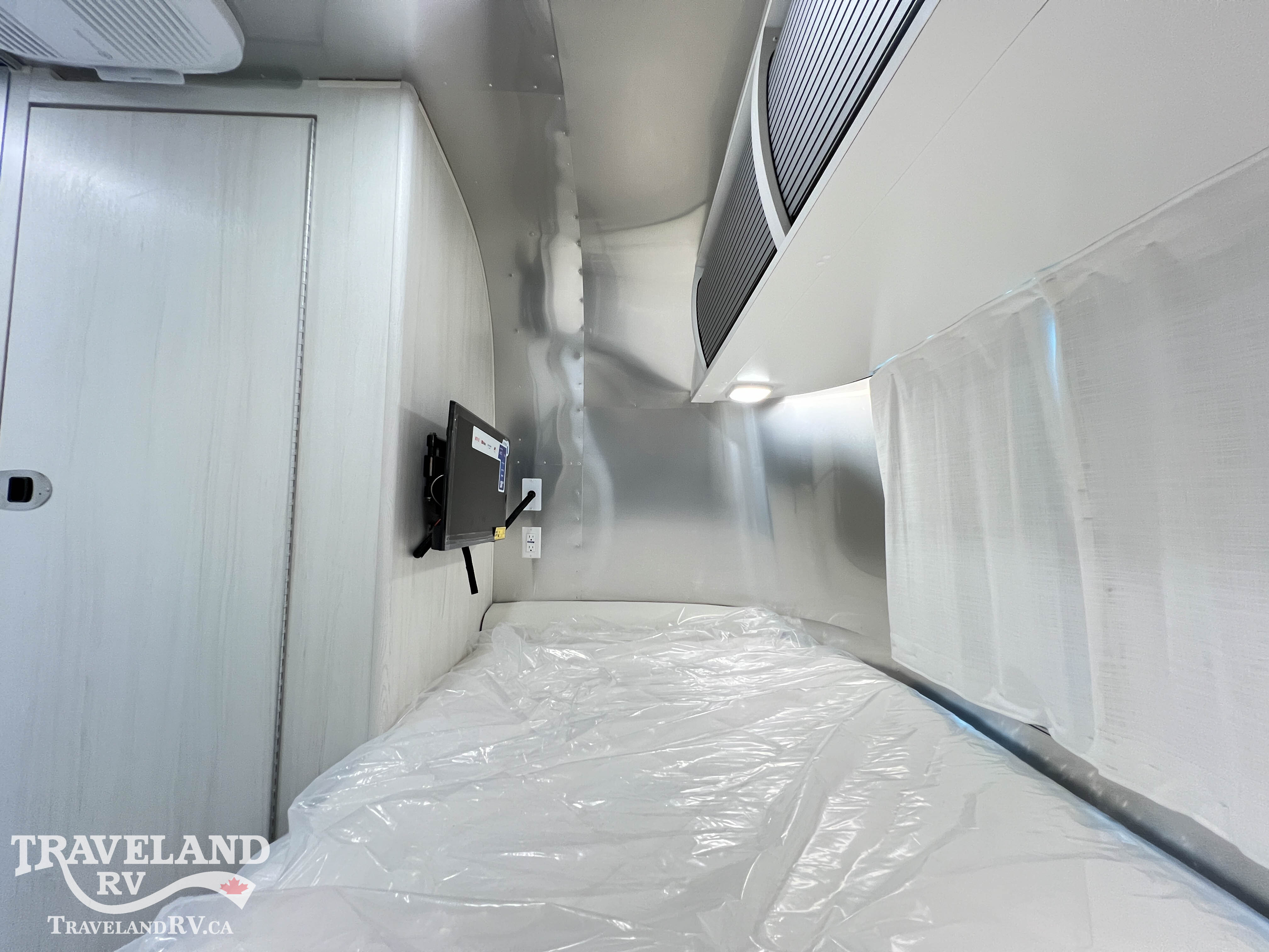 2026 AIRSTREAM 16RB BAMBI - Image 21