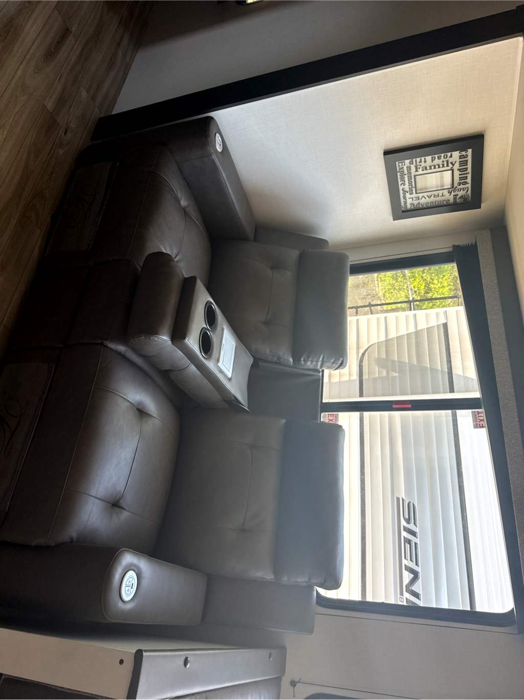 2027 VENTURE RV SIENNA 311VDB - Image 20