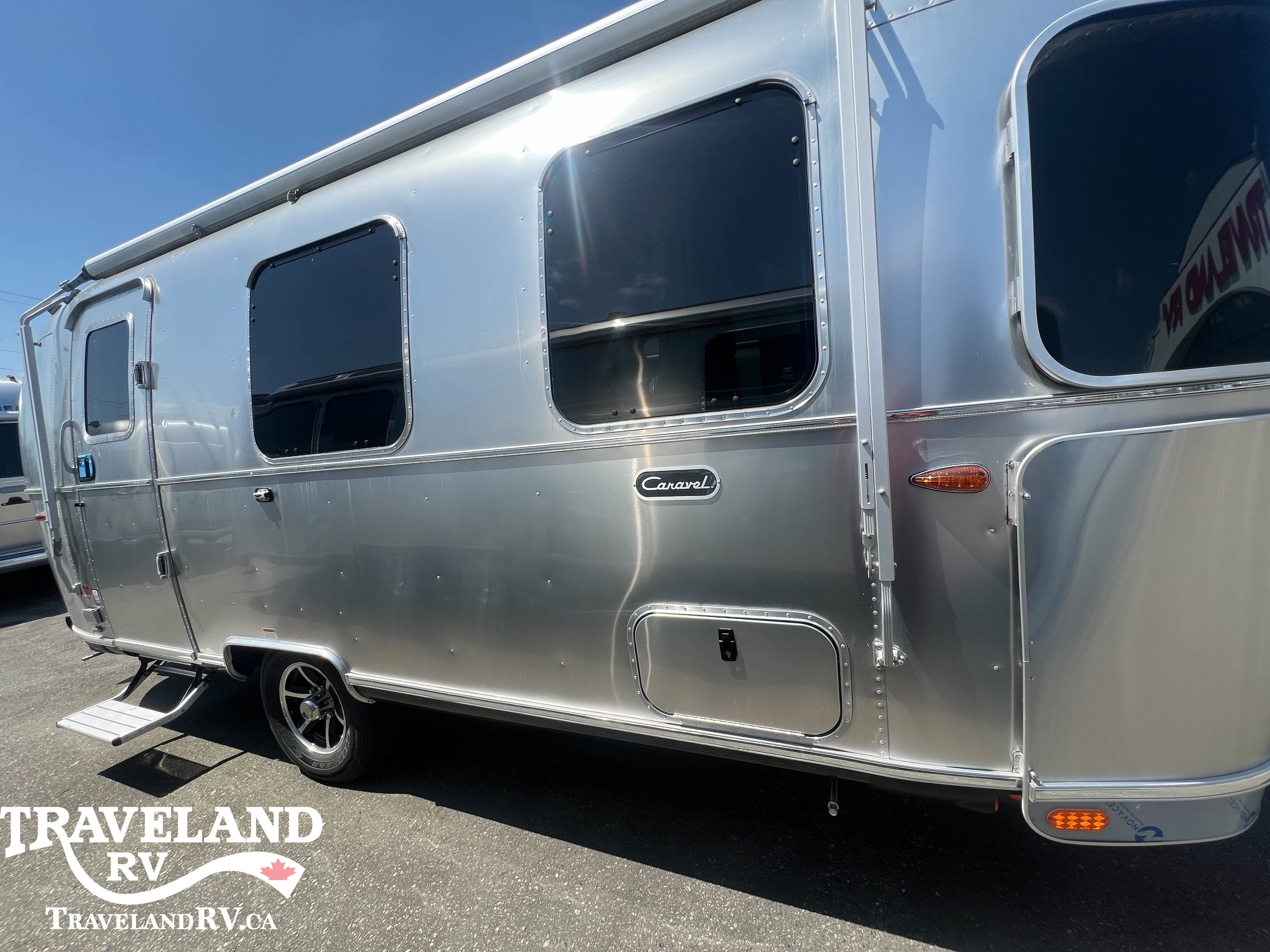 2025 Airstream Caravel 22FB - Image 3