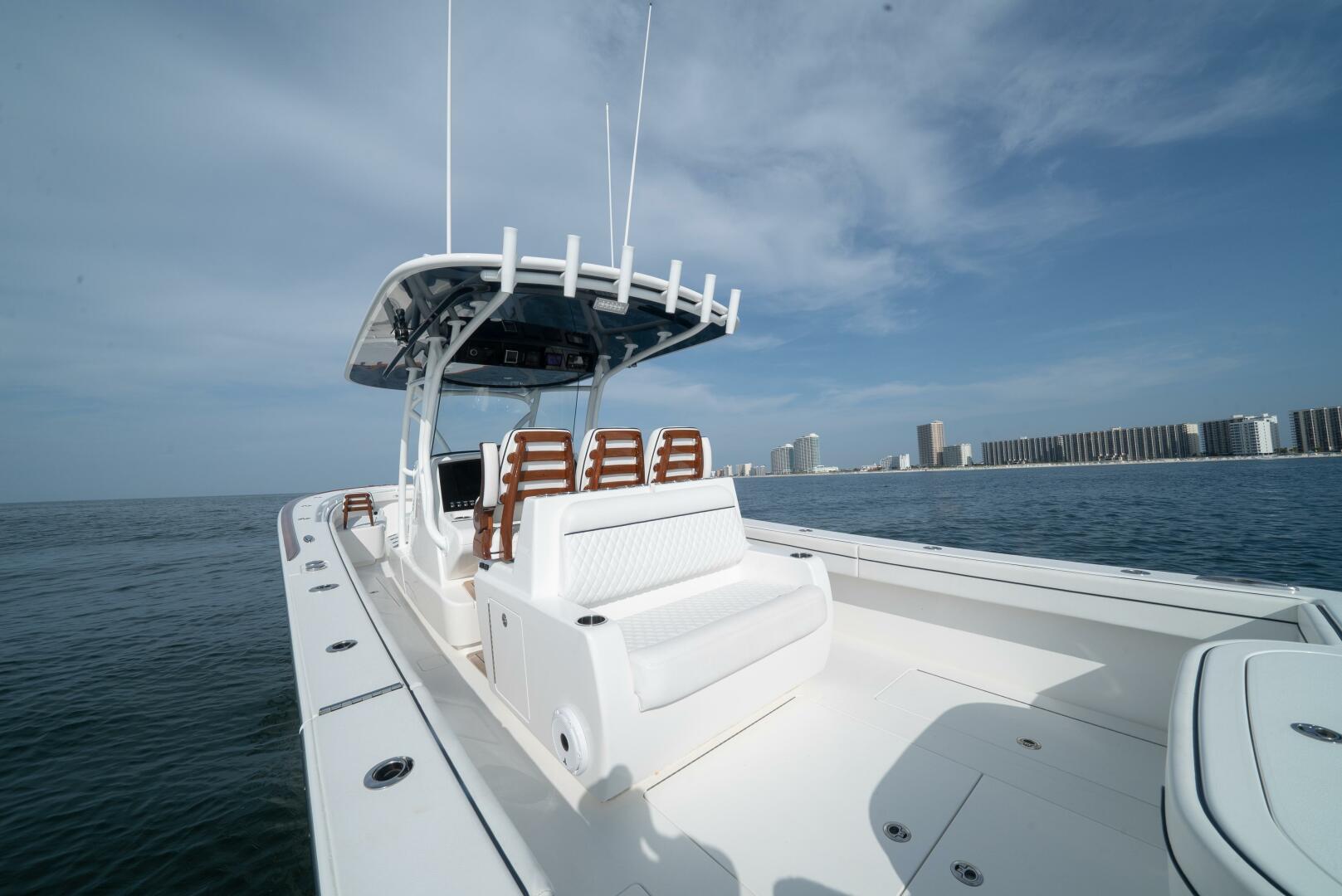 2022 Valhalla Boatworks V-37 - Image 12